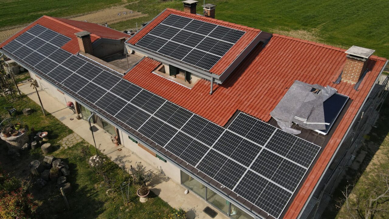 Fotovoltaico - Riqualificazione Energetica: E-Casaitalia Trasforma Le Case In Edifici Ad Alta Eﬃcienza - 6